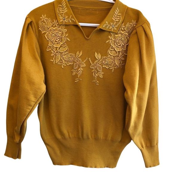 Vintage Beaded Sweater from the 60’s EUC - Picture 1 of 10